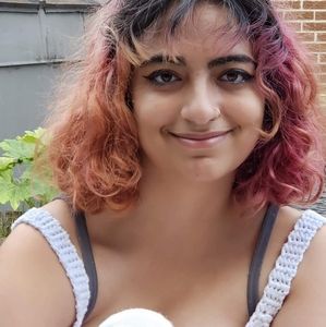 Meet your Posher, Maya